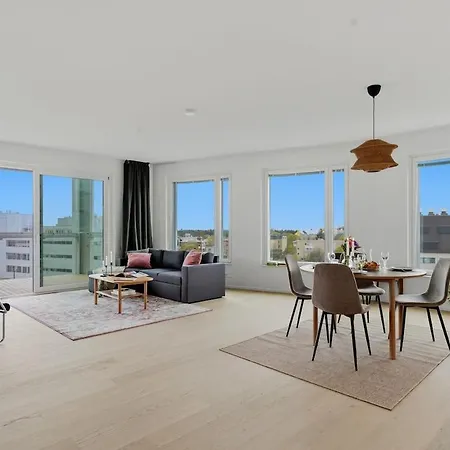 Skyline Views | Sauna | 10th Floor | Tripla | 2br Helsinki
