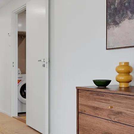 Διαμέρισμα Skyline Views | Sauna | 10th Floor | Tripla | 2br *