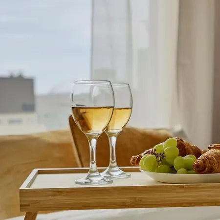 Skyline Views | Sauna | 10th Floor | Tripla | 2br Lejlighed Helsinki